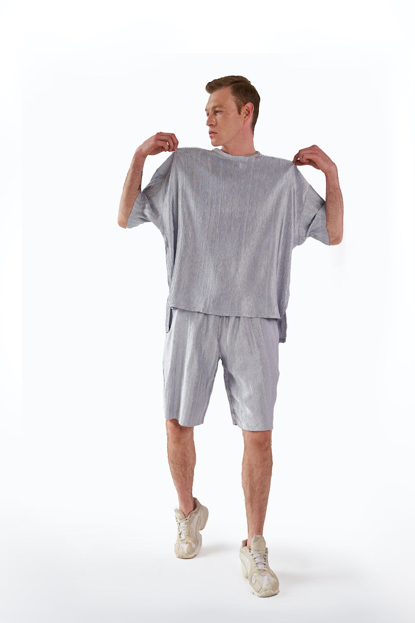 THE TEXTURED TEE