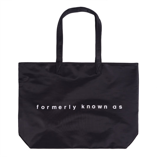 THE CLASSIC TOTE
